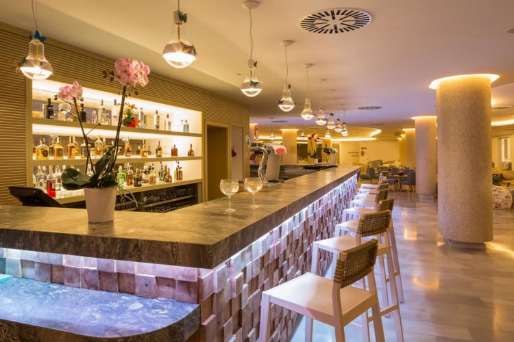 Savina Bar